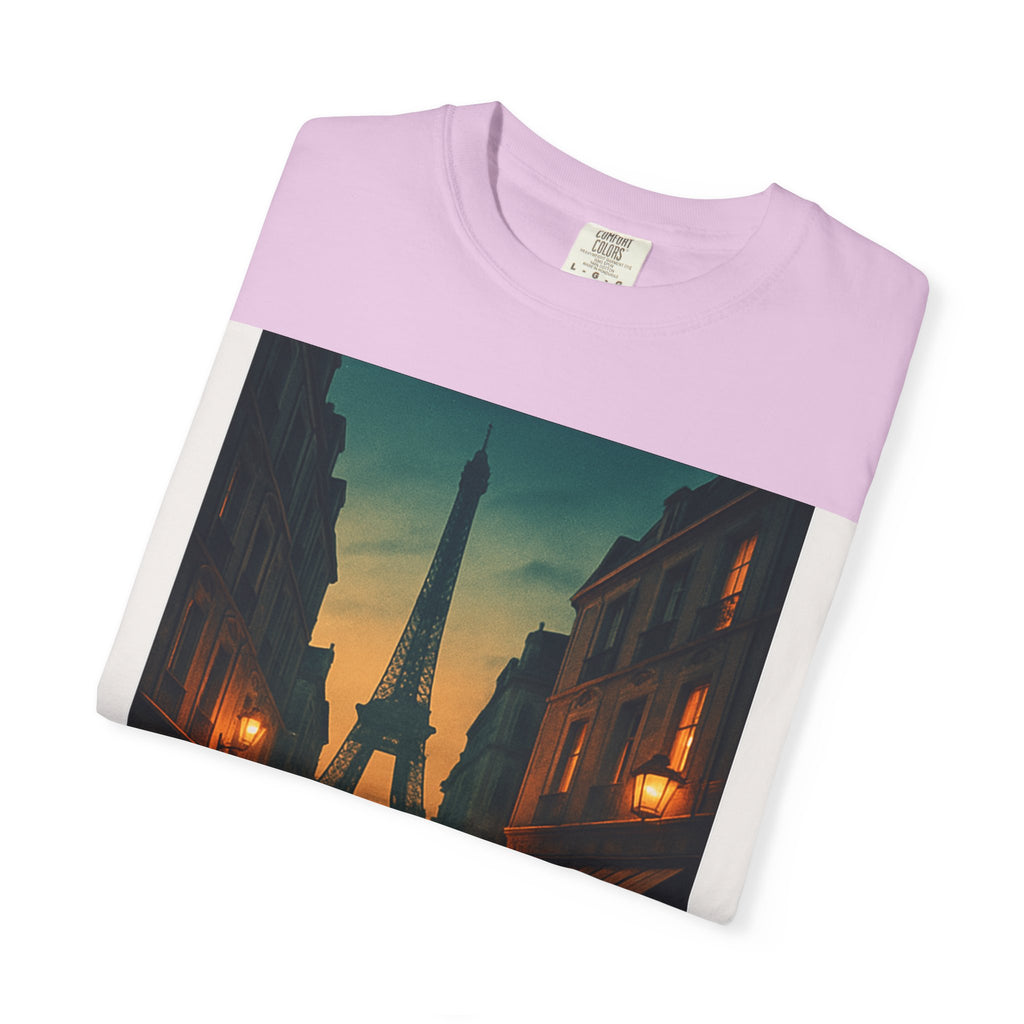 T-Shirt Teint en Pièce – Romance Parisienne Sous la Pluie (Personnalisable)