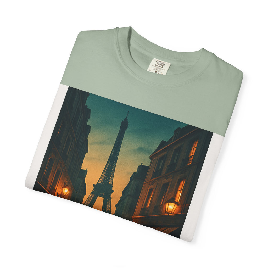T-Shirt Teint en Pièce – Romance Parisienne Sous la Pluie (Personnalisable)