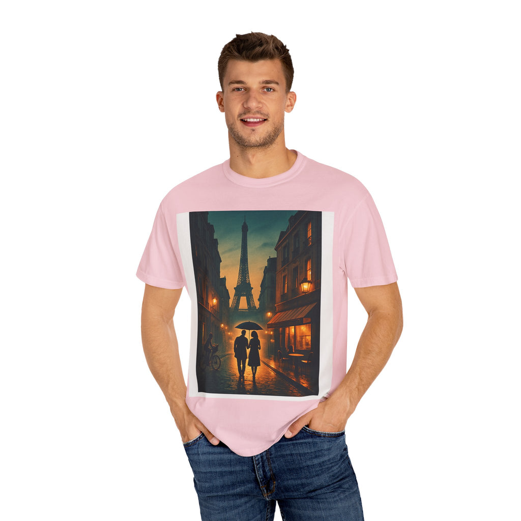 T-Shirt Teint en Pièce – Romance Parisienne Sous la Pluie (Personnalisable)