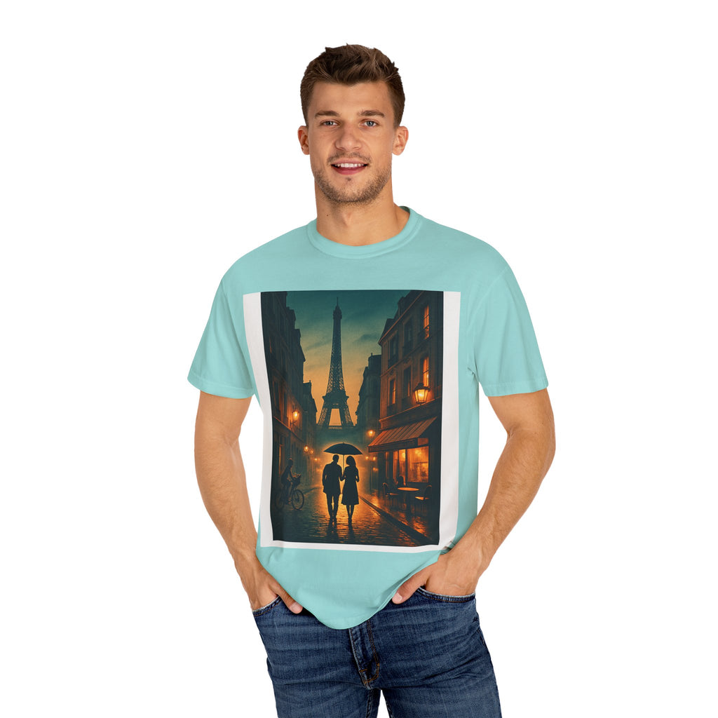 T-Shirt Teint en Pièce – Romance Parisienne Sous la Pluie (Personnalisable)