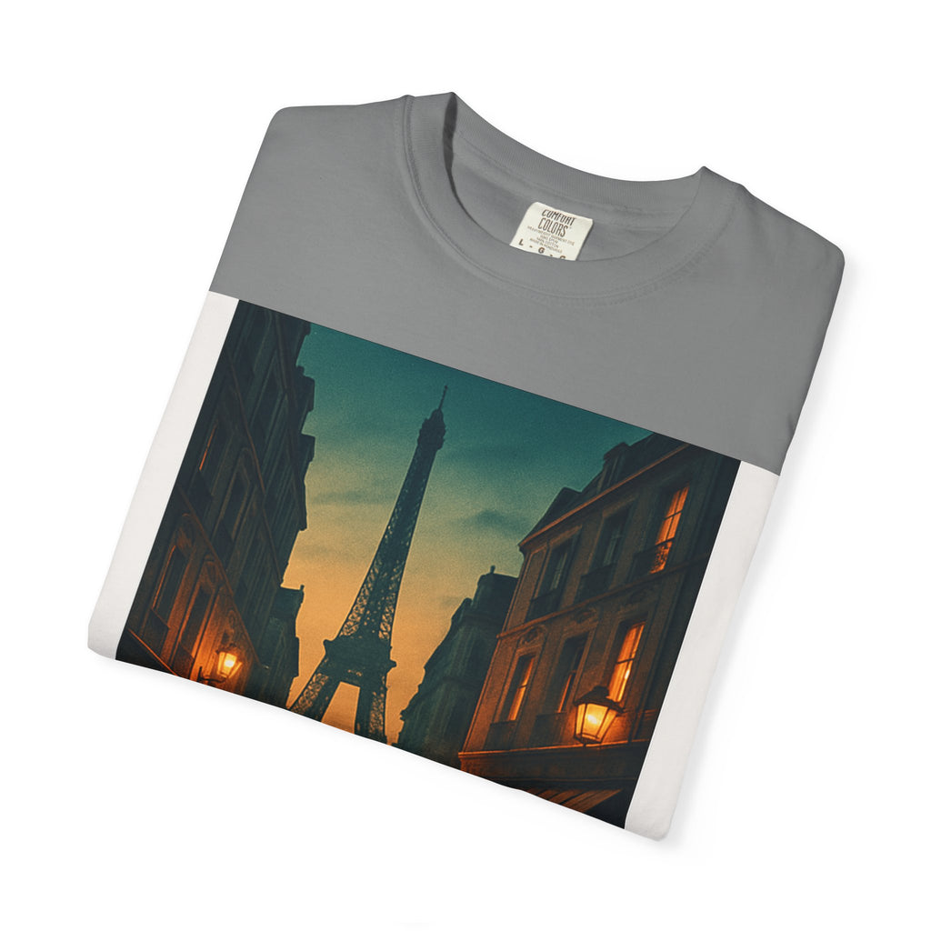T-Shirt Teint en Pièce – Romance Parisienne Sous la Pluie (Personnalisable)