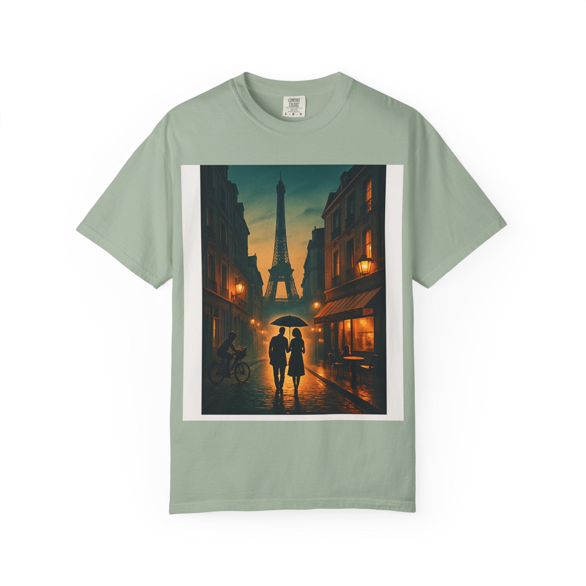 T-Shirt Teint en Pièce – Romance Parisienne Sous la Pluie (Personnalisable)