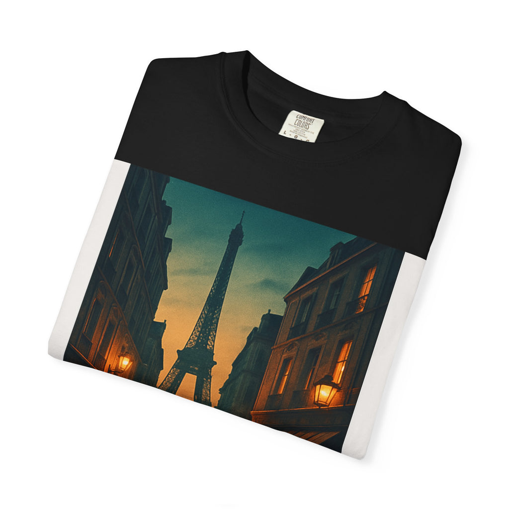 T-Shirt Teint en Pièce – Romance Parisienne Sous la Pluie (Personnalisable)