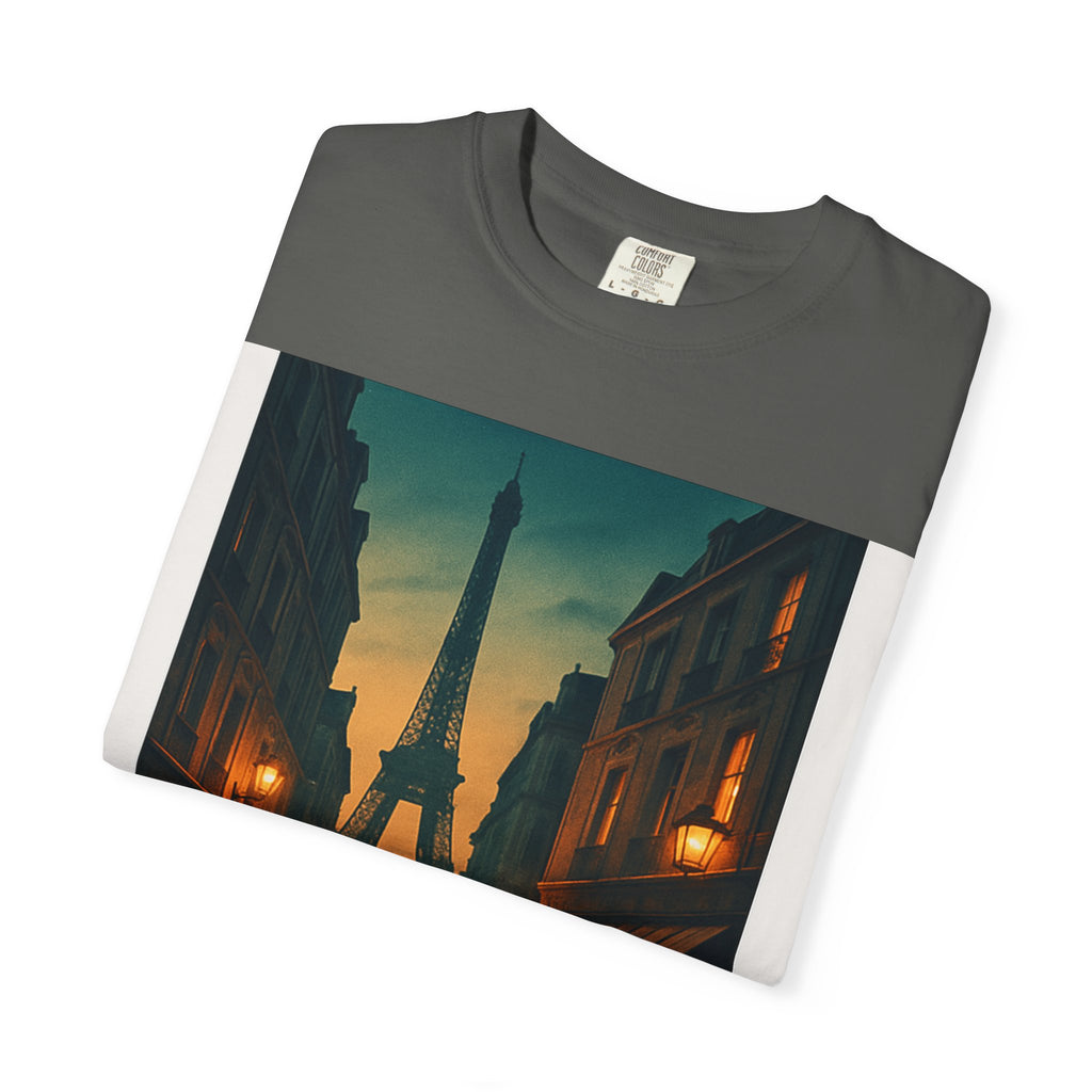 T-Shirt Teint en Pièce – Romance Parisienne Sous la Pluie (Personnalisable)