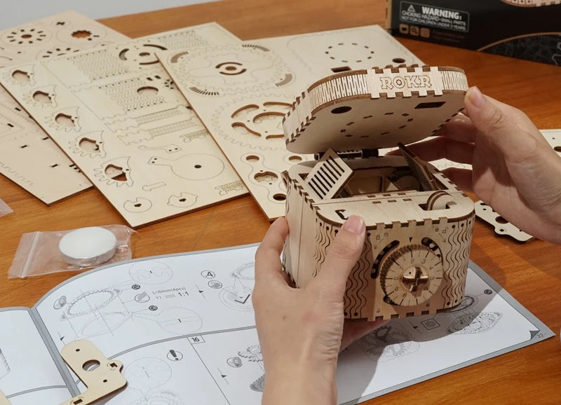 Robotime LK502 – Boîte au Trésor 3D en Bois | Puzzle Mécanique DIY – 123 Pièces