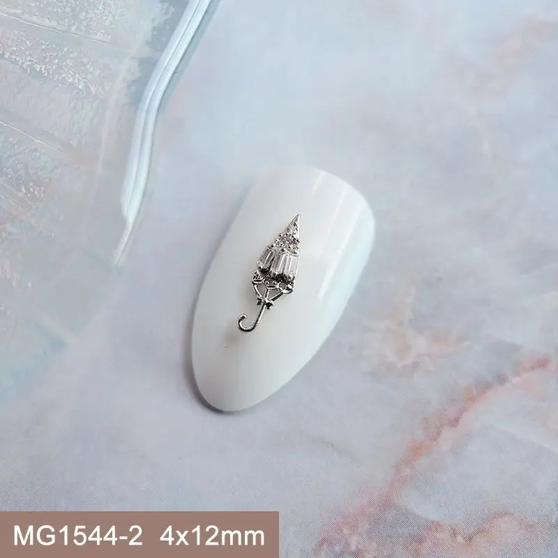 Décorations d’Ongles Noël Zircon ✨ (Lot de 10 pièces)