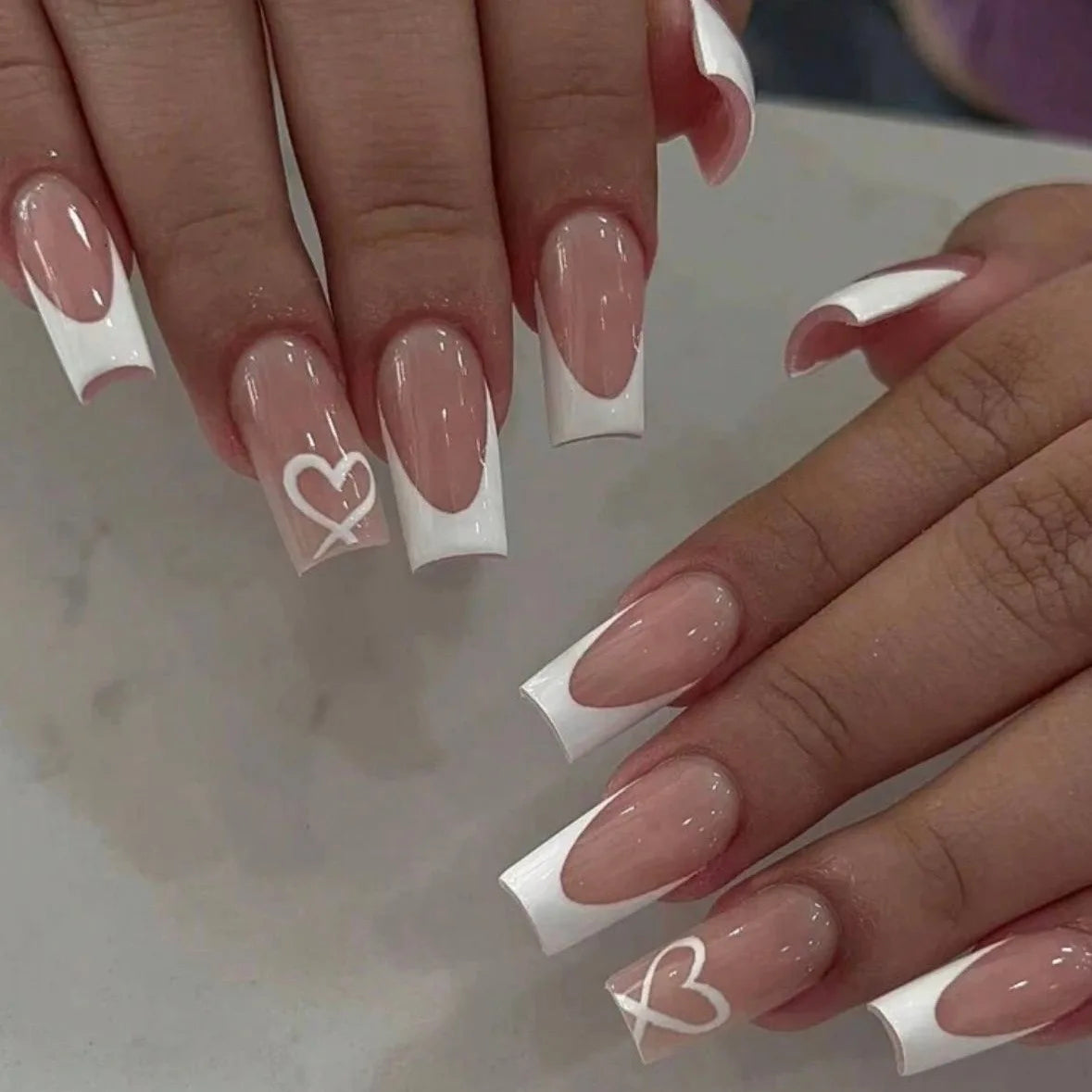 24 Pièces Faux Ongles French 3D – Nœud Papillon Élégant & Manucure Professionnelle DIY