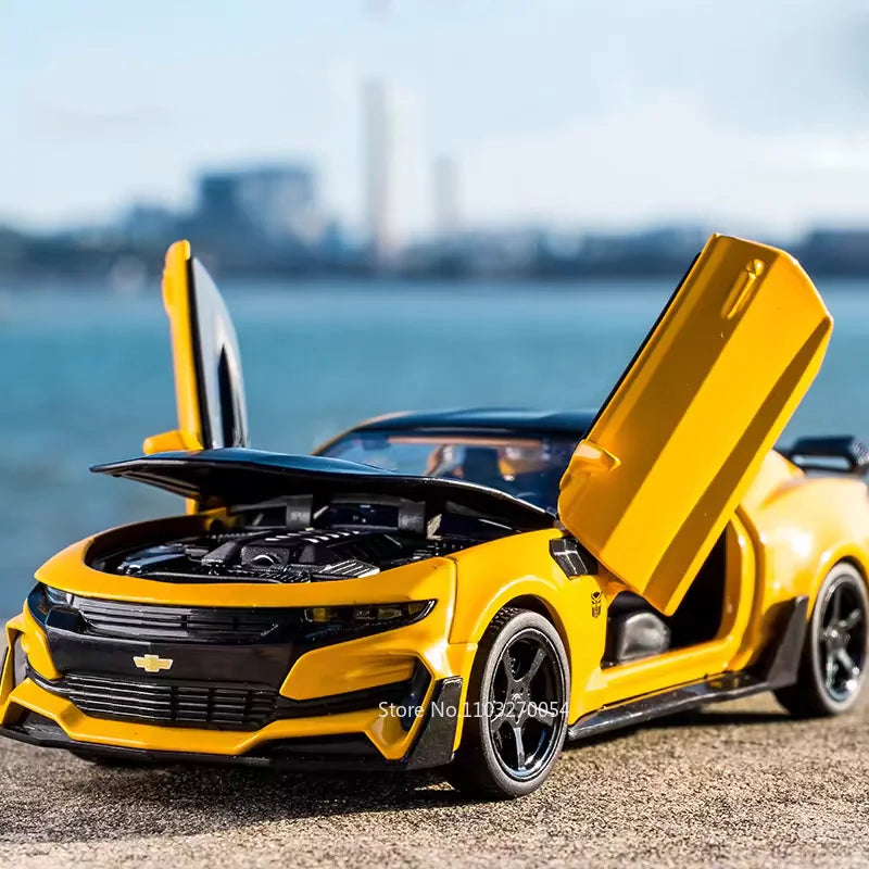 Camaro 1:32 – Voiture en Alliage Métallique Pull-Back avec Lumière & Son