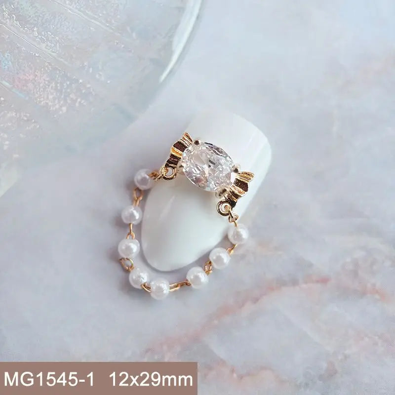 Décorations d’Ongles Noël Zircon ✨ (Lot de 10 pièces)