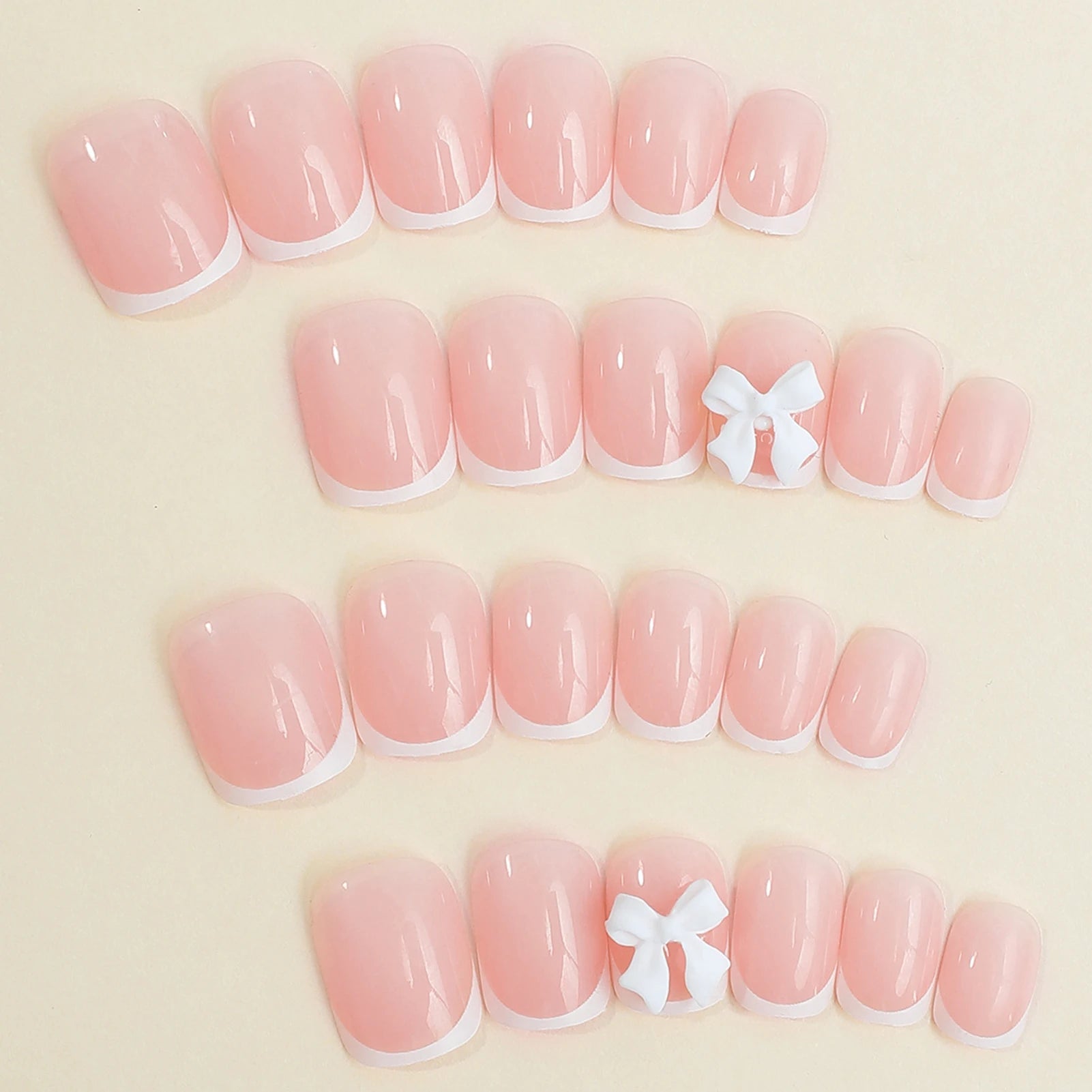 24 Pièces Faux Ongles French 3D – Nœud Papillon Élégant & Manucure Professionnelle DIY