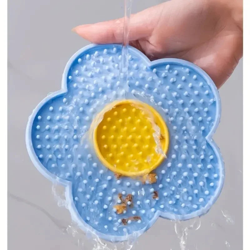 Tapis de léchage forme fleur pour chien et chat — silicone