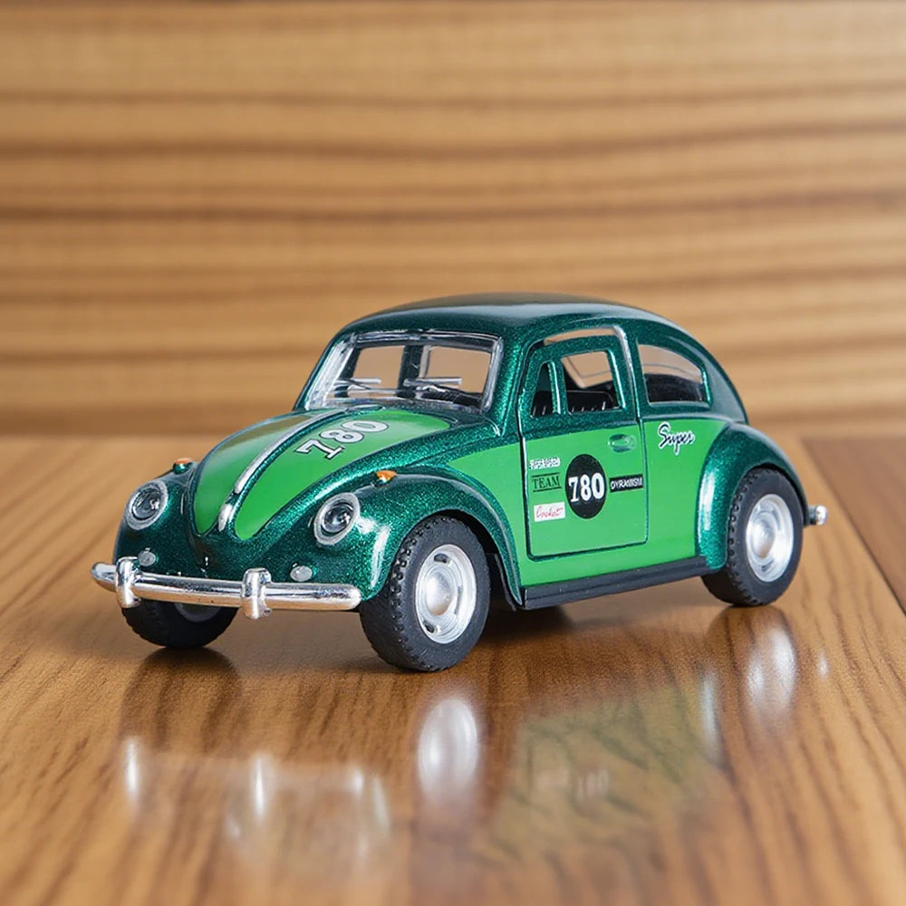 Voiture Miniature Coccinelle Verte Rétro – 1:32 | Mécanisme à Friction, Portes Ouvrantes | Jouet & Décoration