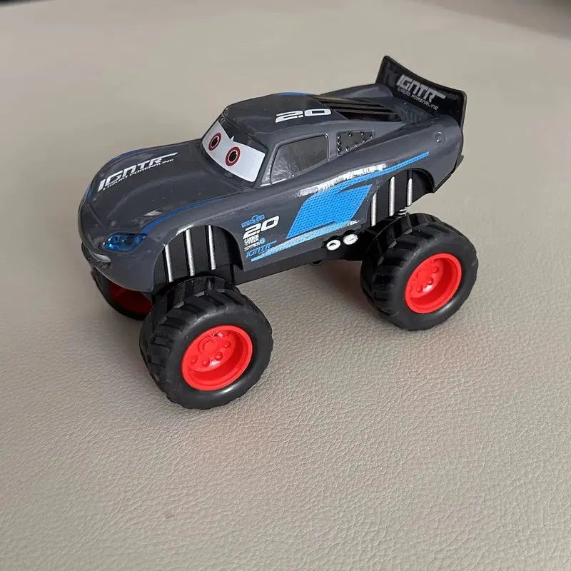 Disney Toy Story 4 – Lightning McQueen Inertiel avec Lumières | Modèle de Collection Enfants