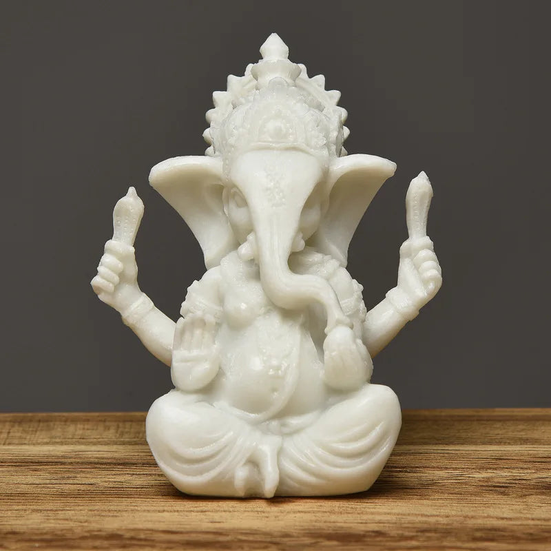Statue de Ganesh – Sculpture Artisanale en Résine (9 cm)