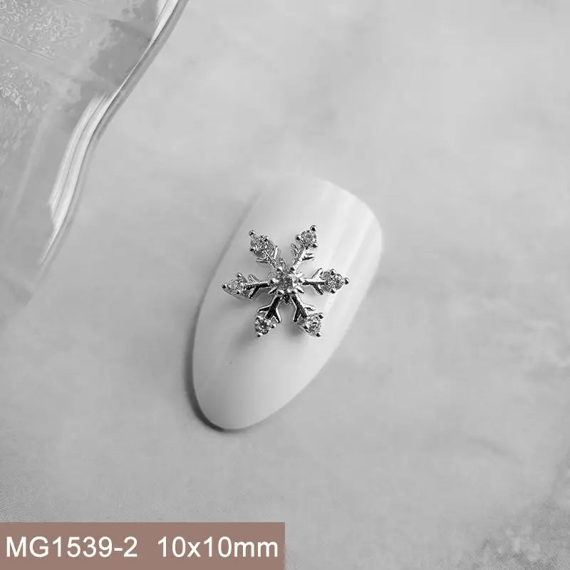 Décorations d’Ongles Noël Zircon ✨ (Lot de 10 pièces)