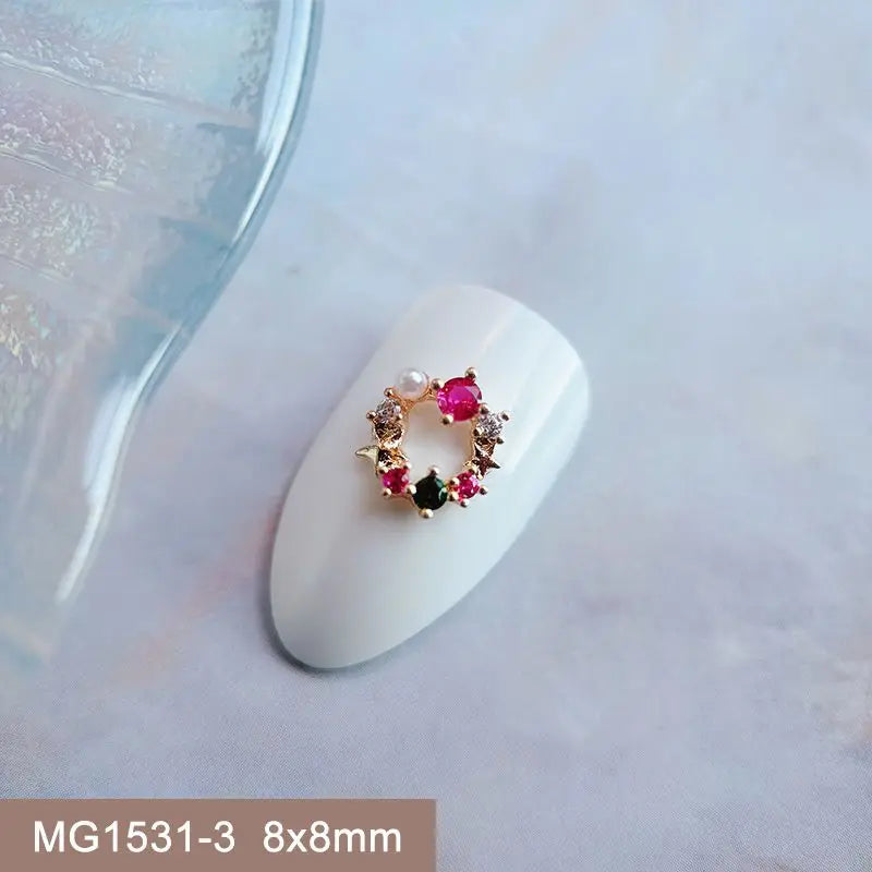 Décorations d’Ongles Noël Zircon ✨ (Lot de 10 pièces)