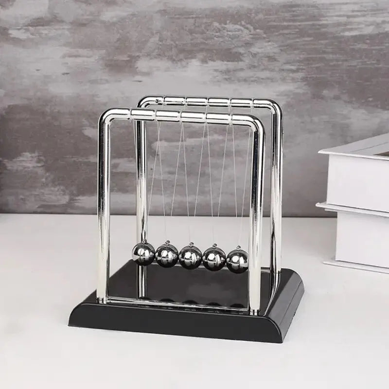Pendule de Newton – Balance à Boules d’Acier Design & Relaxation