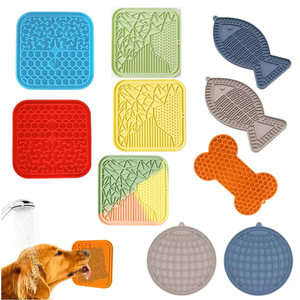 Tapis de léchage avec gamelle anti-glouton pour chien et chat