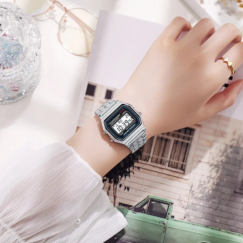 Montre Digitale Rétro – Luxe Or Rose & Acier (Femmes)