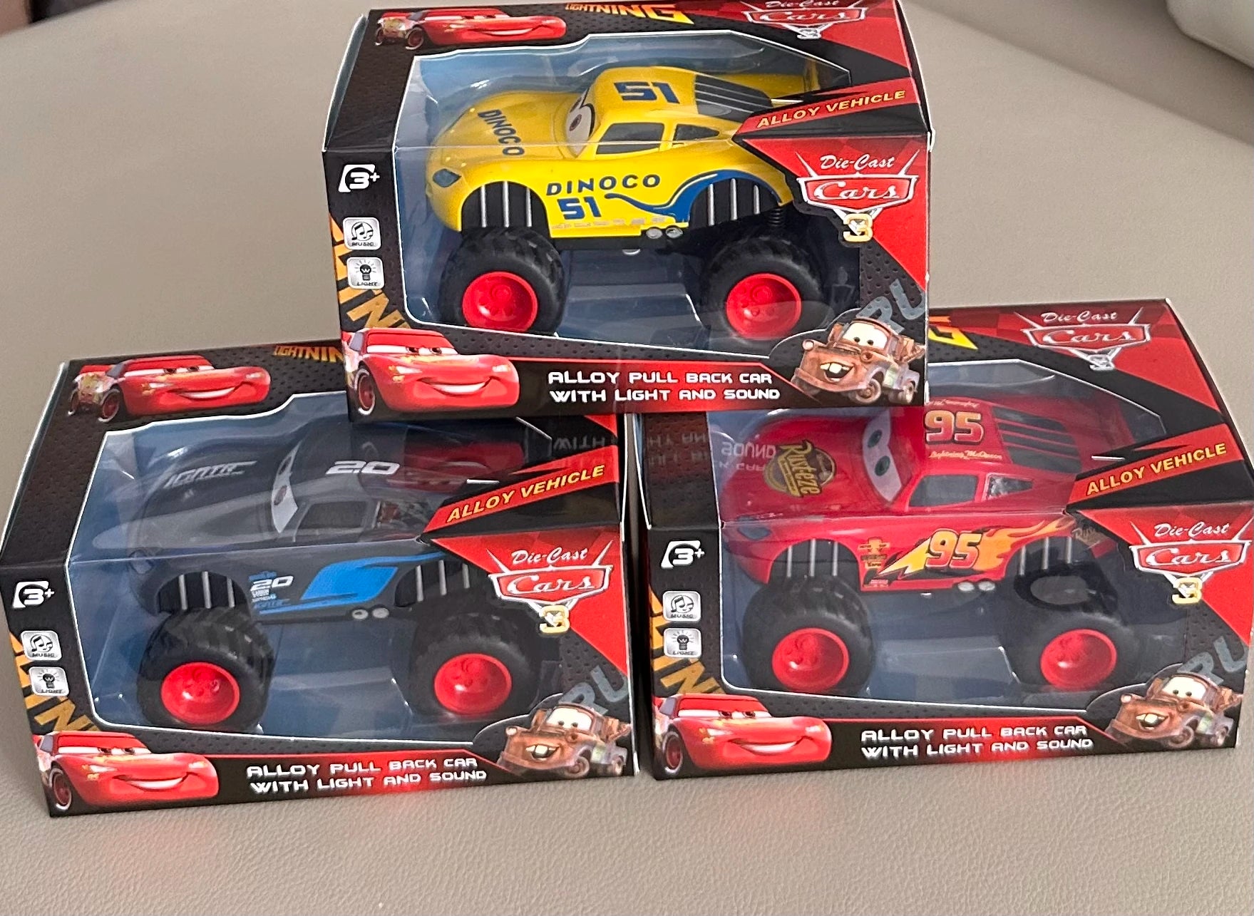 Disney Toy Story 4 – Lightning McQueen Inertiel avec Lumières | Modèle de Collection Enfants