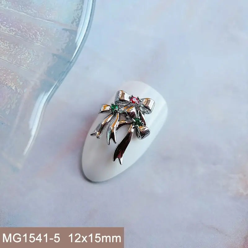 Décorations d’Ongles Noël Zircon ✨ (Lot de 10 pièces)