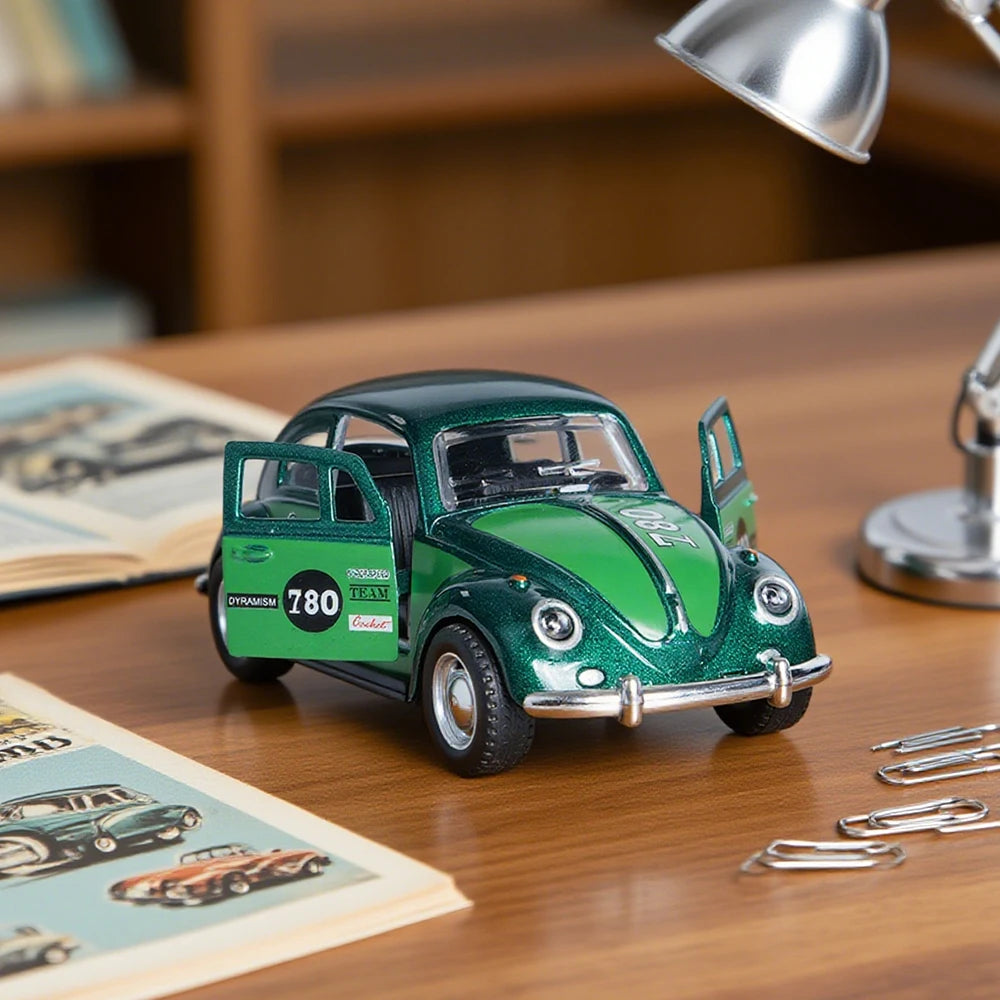 Voiture Miniature Coccinelle Verte Rétro – 1:32 | Mécanisme à Friction, Portes Ouvrantes | Jouet & Décoration