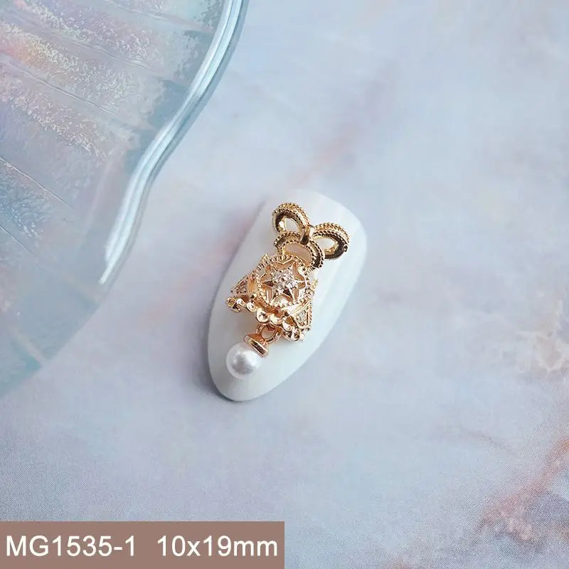 Décorations d’Ongles Noël Zircon ✨ (Lot de 10 pièces)