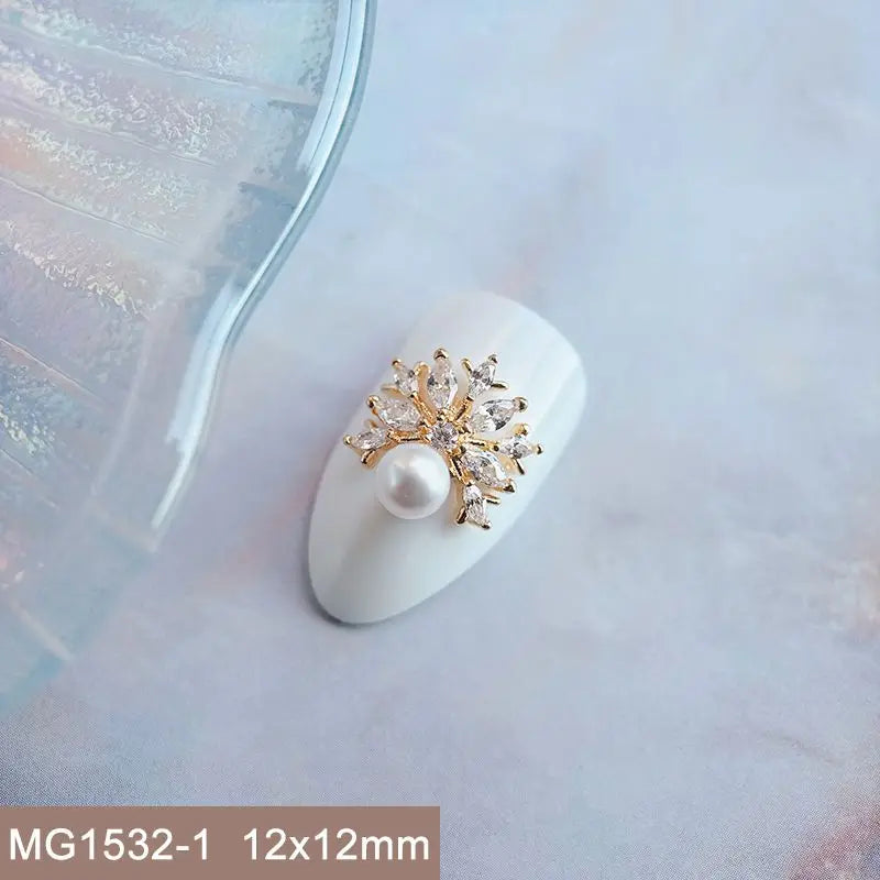 Décorations d’Ongles Noël Zircon ✨ (Lot de 10 pièces)