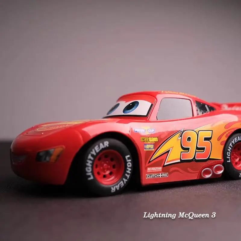 Voiture Télécommandée Lightning McQueen – Pixar Cars 3 (Modèle Sport RC)