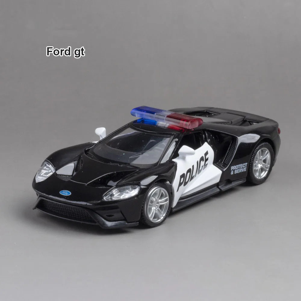 Modèle de Voiture 1:36 en Alliage – Portes Ouvrantes & Fonction Traction