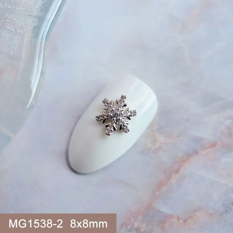 Décorations d’Ongles Noël Zircon ✨ (Lot de 10 pièces)