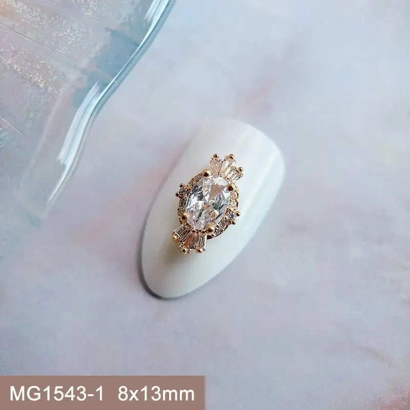 Décorations d’Ongles Noël Zircon ✨ (Lot de 10 pièces)