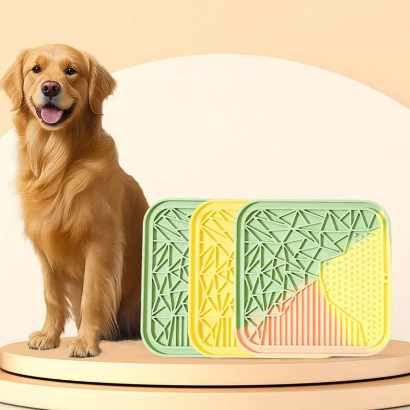 Tapis de léchage avec gamelle anti-glouton pour chien et chat