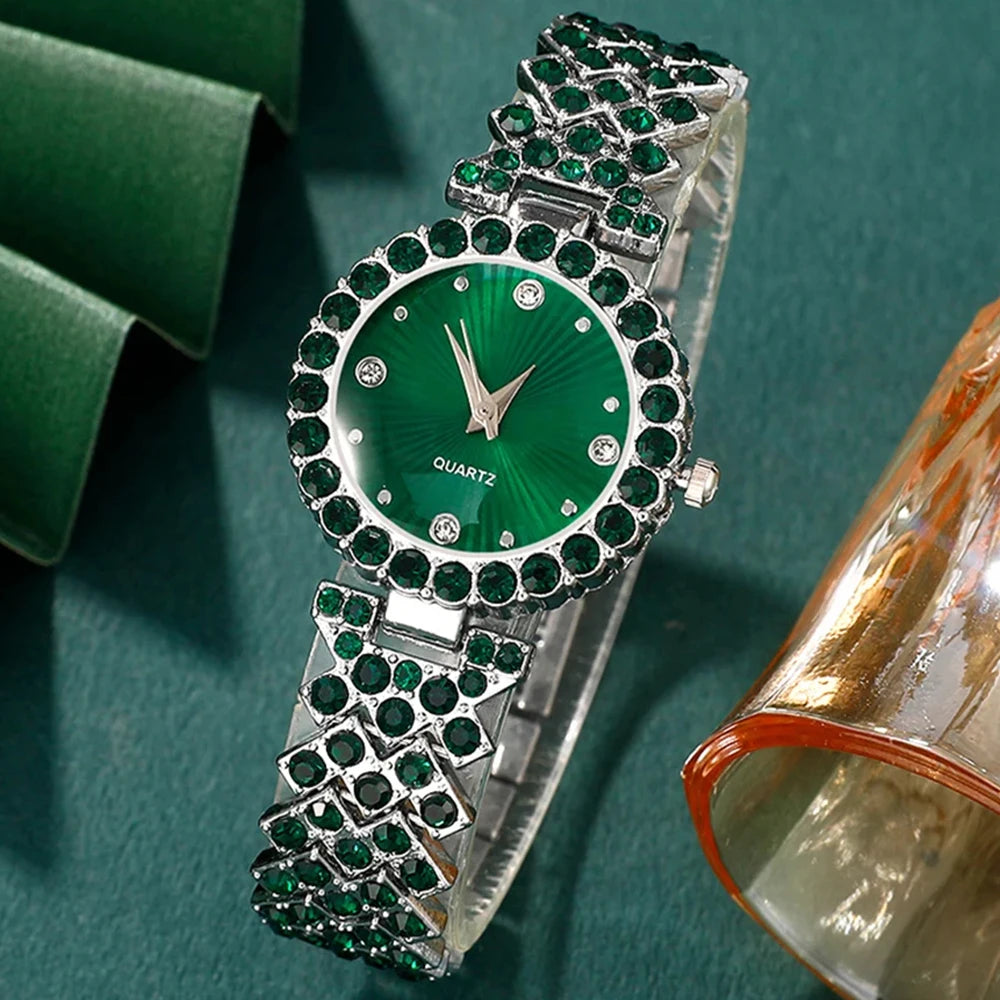 Montre Femme « Emerald Luxe » – Strass, Quartz & Bracelet Métal – Élégante & Mode
