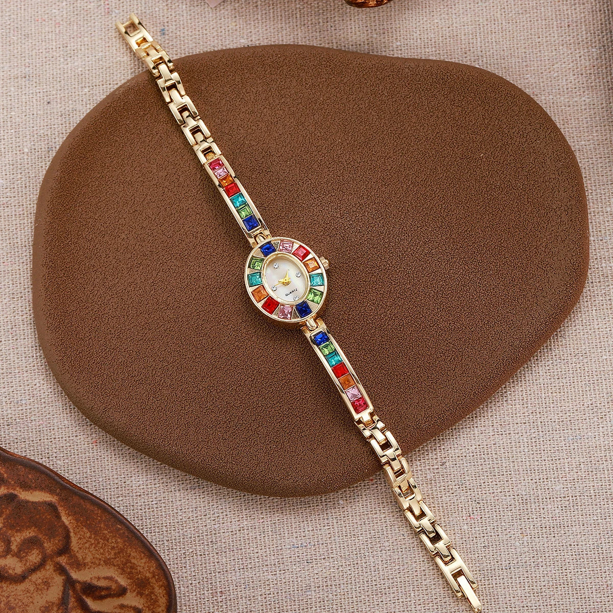 Montre Femme Dégradé Arc-en-Ciel – Bracelet Ovale & Design Luxe