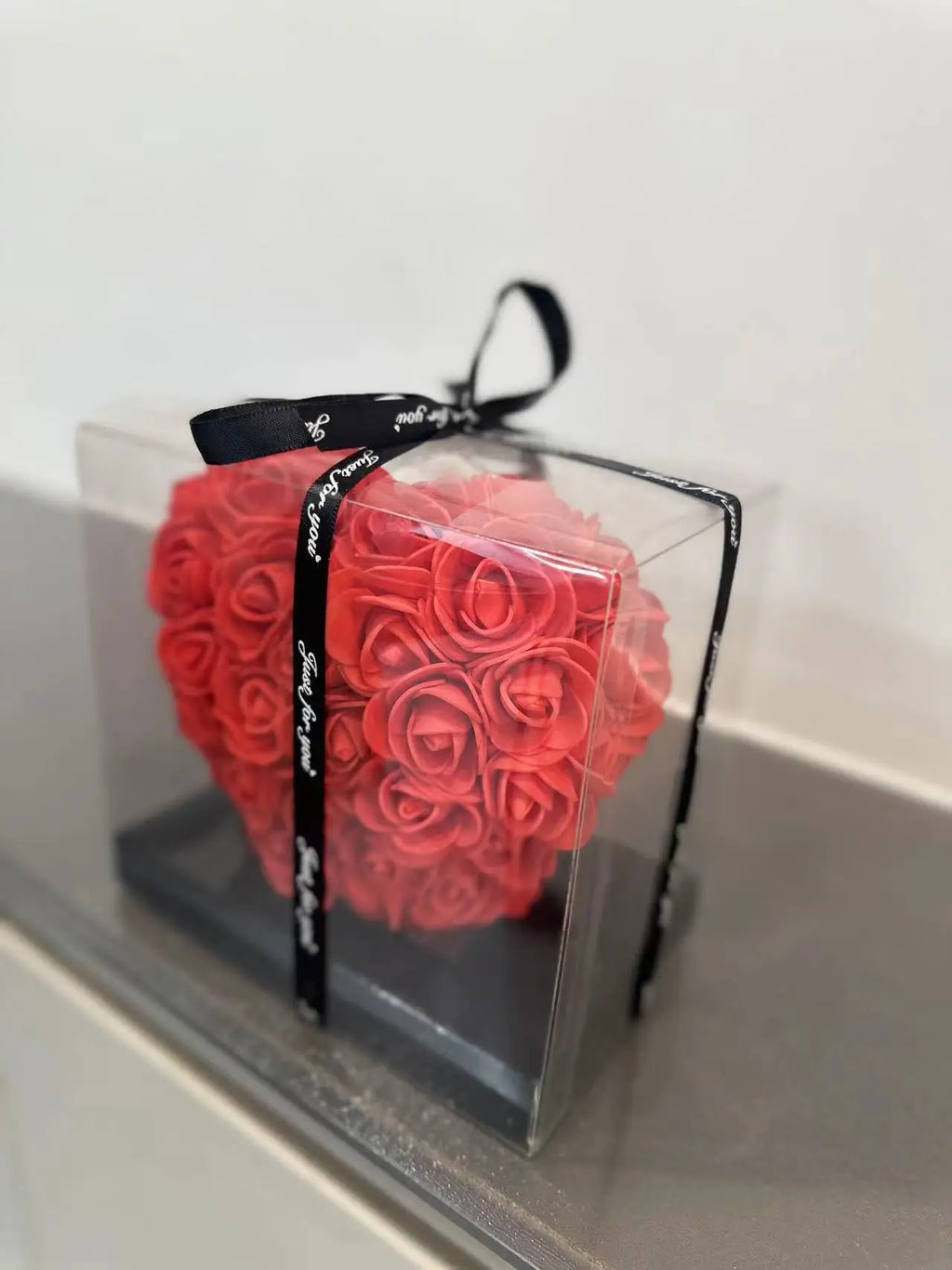 Boîte-Cadeau Rose Artificielle 15 cm – Coffret Romantique pour Saint-Valentin, Mariage & Décoration