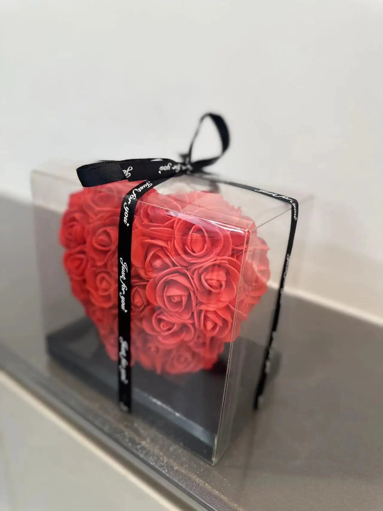 Boîte-Cadeau Rose Artificielle 15 cm – Coffret Romantique pour Saint-Valentin, Mariage & Décoration