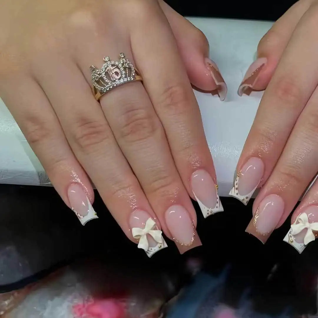 24 Pièces Faux Ongles French 3D – Nœud Papillon Élégant & Manucure Professionnelle DIY