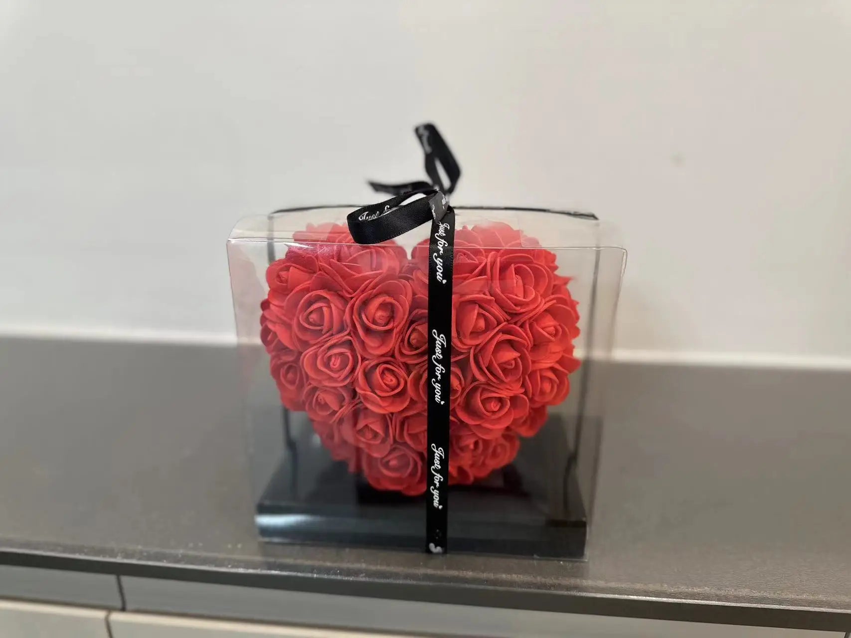 Boîte-Cadeau Rose Artificielle 15 cm – Coffret Romantique pour Saint-Valentin, Mariage & Décoration