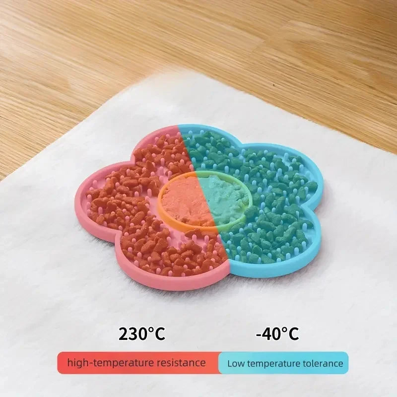 Tapis de léchage forme fleur pour chien et chat — silicone