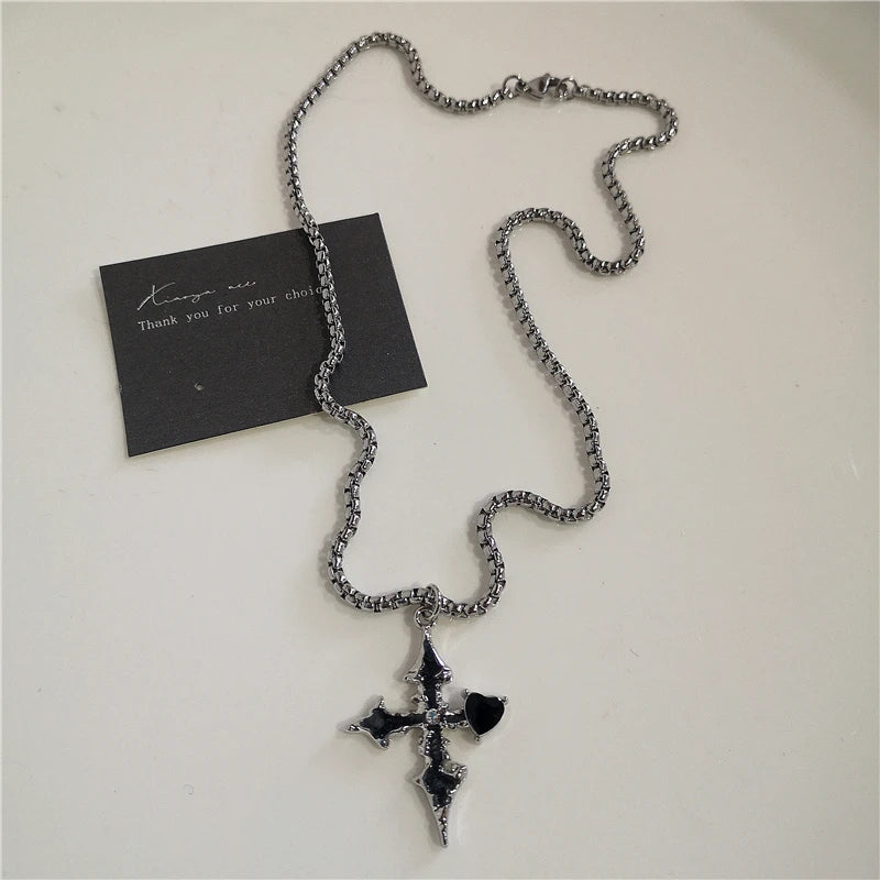 Collier Punk Rock – Cœur & Croix – Unisexe